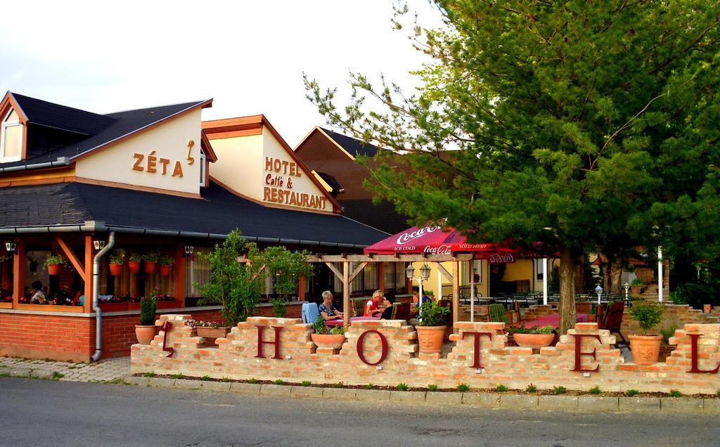 Hotel Zeta Ленті Екстер'єр фото